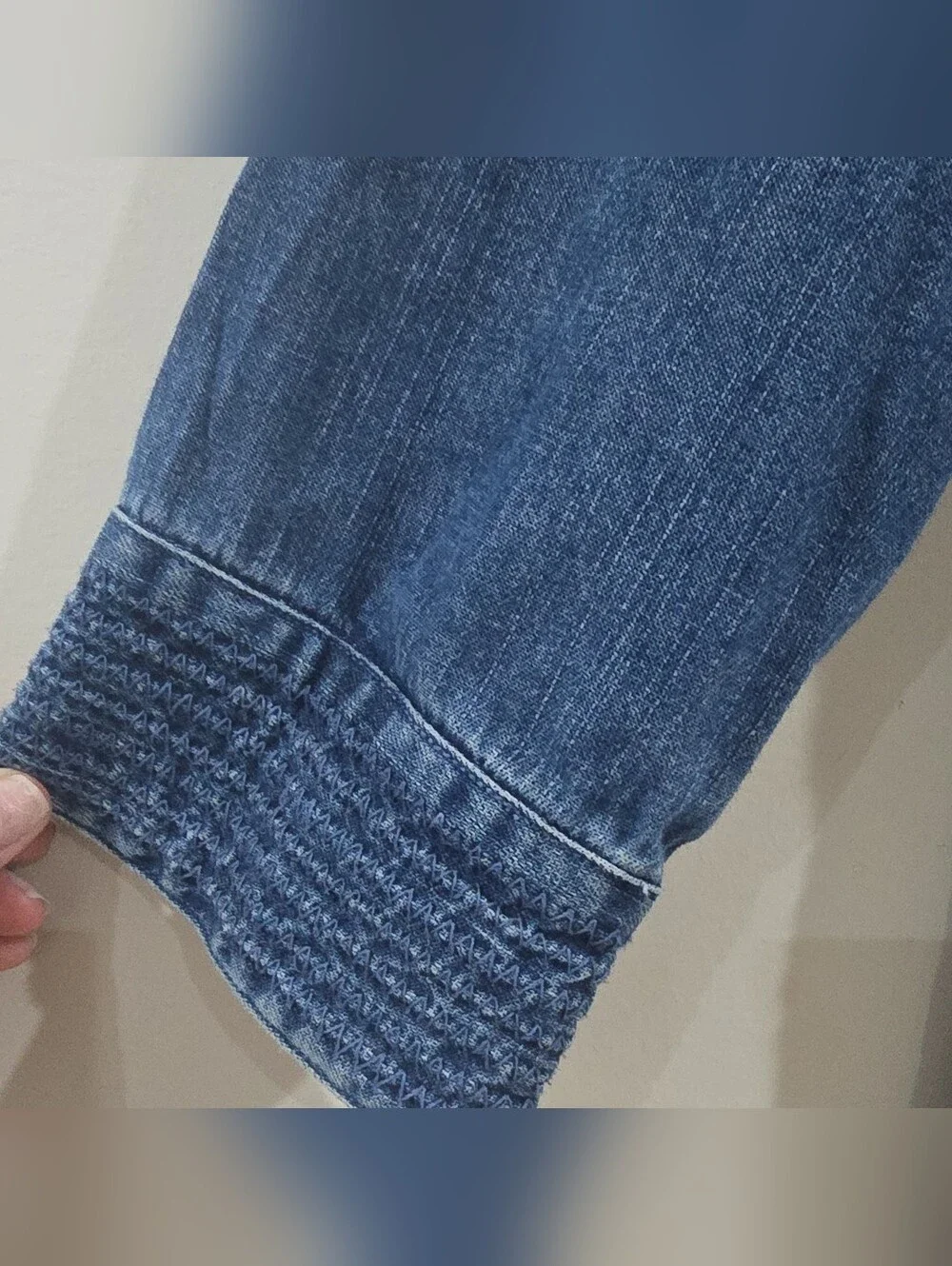 Chambray Harold's Womens Denim Button-Up Top Sz 6 Blue Solid Collared 3/4 Sleeve - Picture 2 of 6
